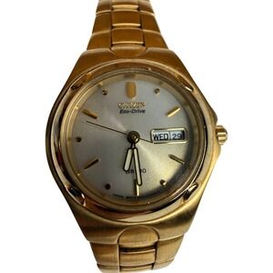 Citizen Eco-Drive Gold Tone Day Date Watch E001-K17888 HST Needs Battery